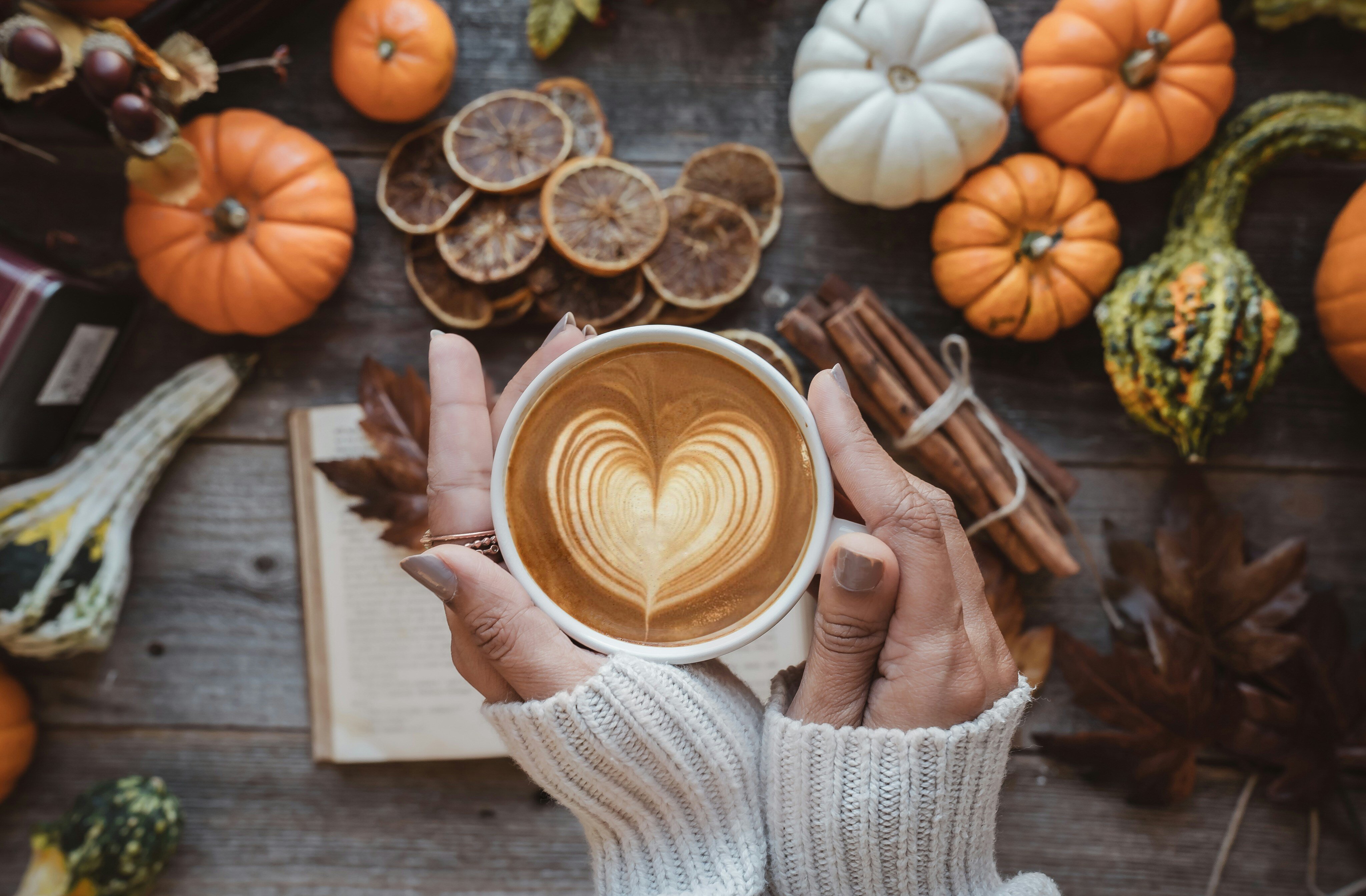 https://www.24hshop.fi/pub_docs/files/prchi-palwe-ZlSIjc_sPQ4-unsplash.jpg