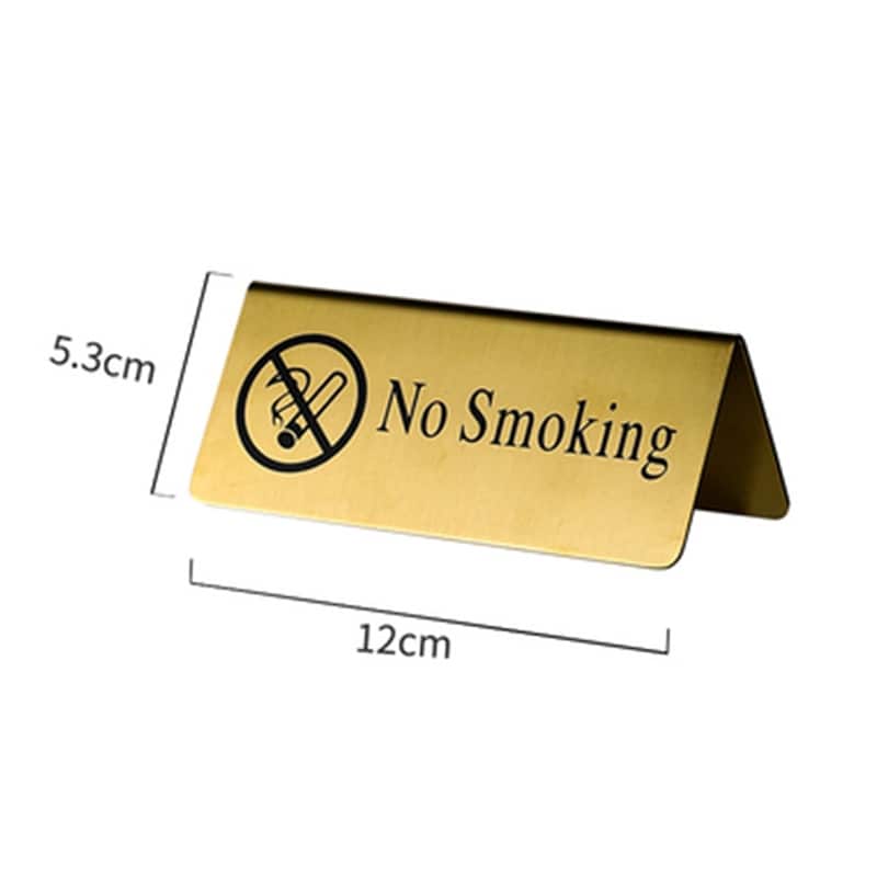 No-Smoking kyltti pöytään/penkkiin - kultaa