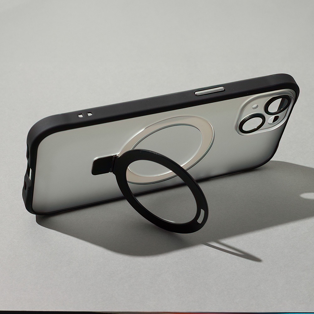 Takakuori MagSafe-renkaalla iPhone 15 Pro:lle - musta