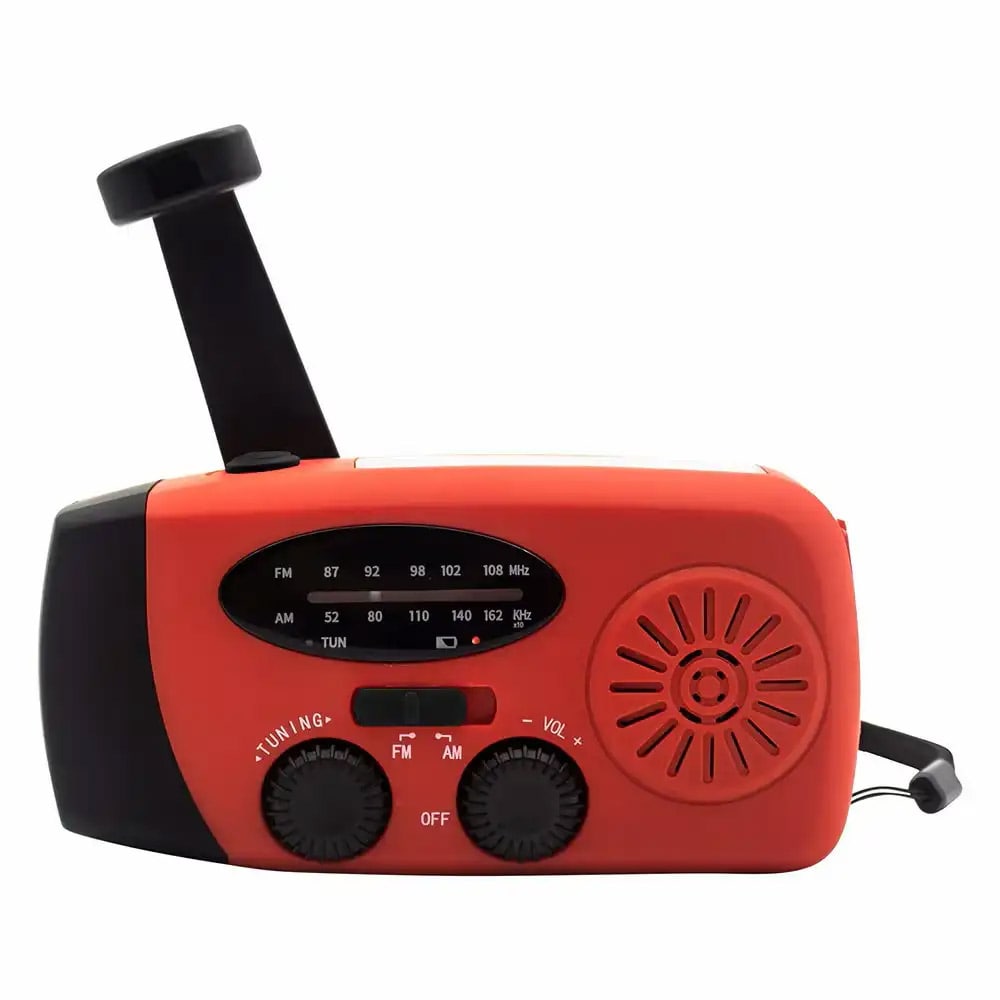 Denver SCR-2005 Road radio, jossa on aurinkolataus, LED-taskulamppu ja matkapuhelimen lataus hätätilanteessa