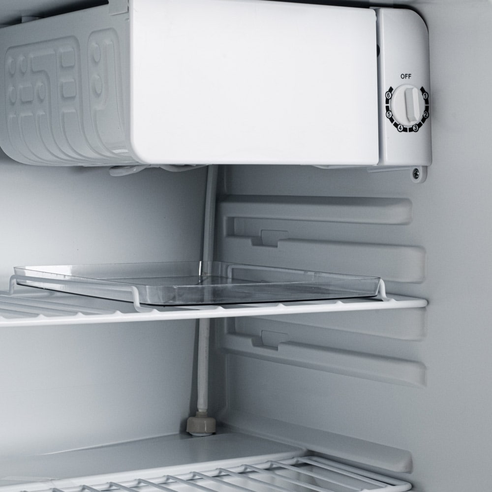 Jääkaappi 58L - energialuokka E, 40 dB, 6 jäähdytystasoa - valkoinen