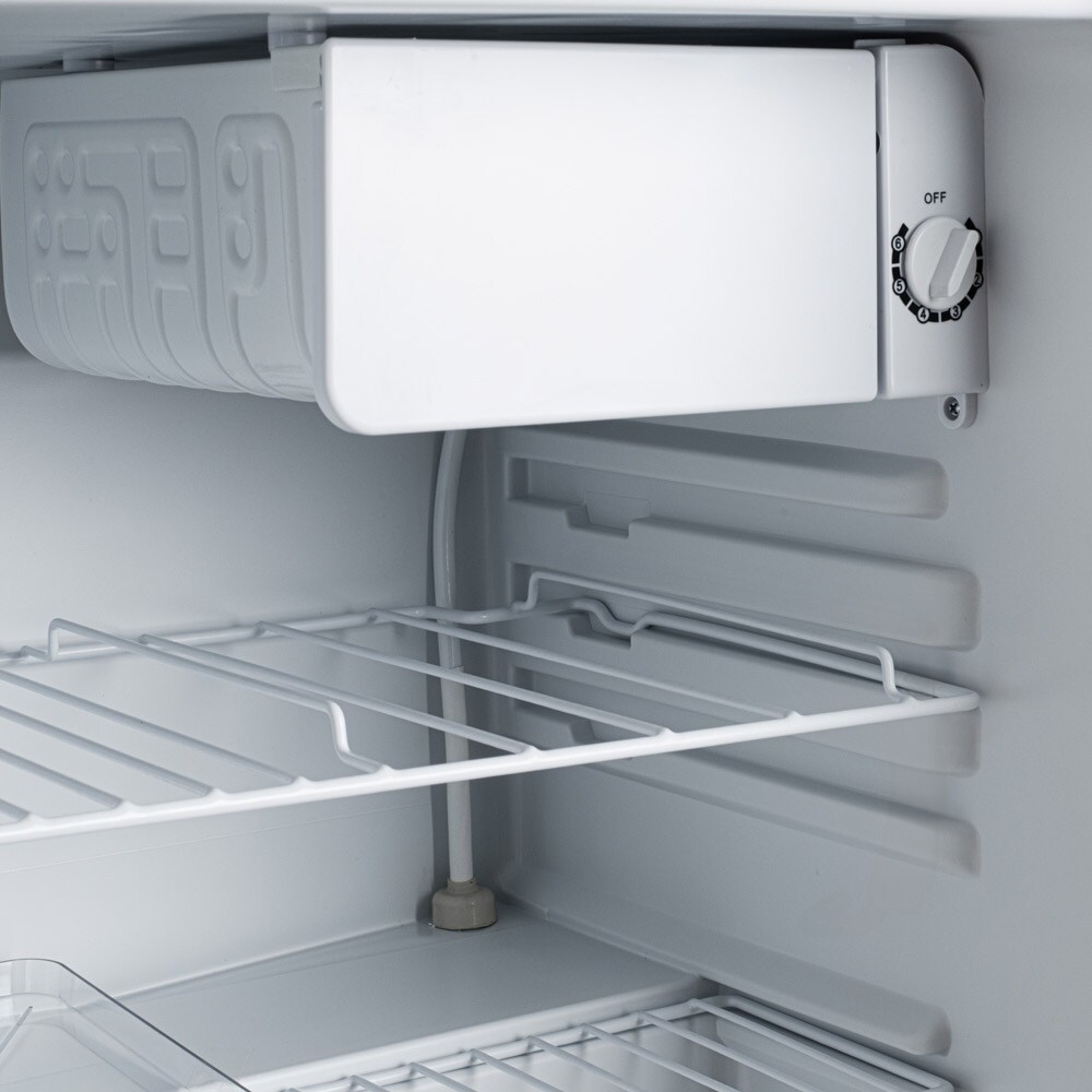 Jääkaappi 58L - energialuokka E, 40 dB, 6 jäähdytystasoa - Musta