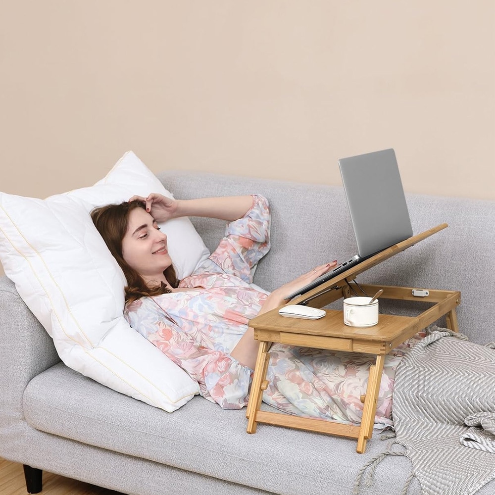 Kannettavan tietokoneen pöytä bambusta – sänkyyn