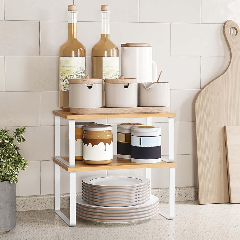 Pinottava hylly keittiön työtasolle