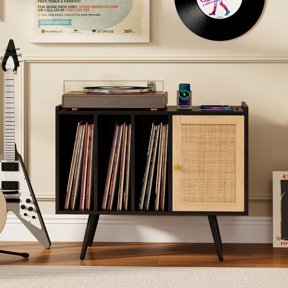 Stereopenkki, jossa on säädettävä hylly vinyyleille