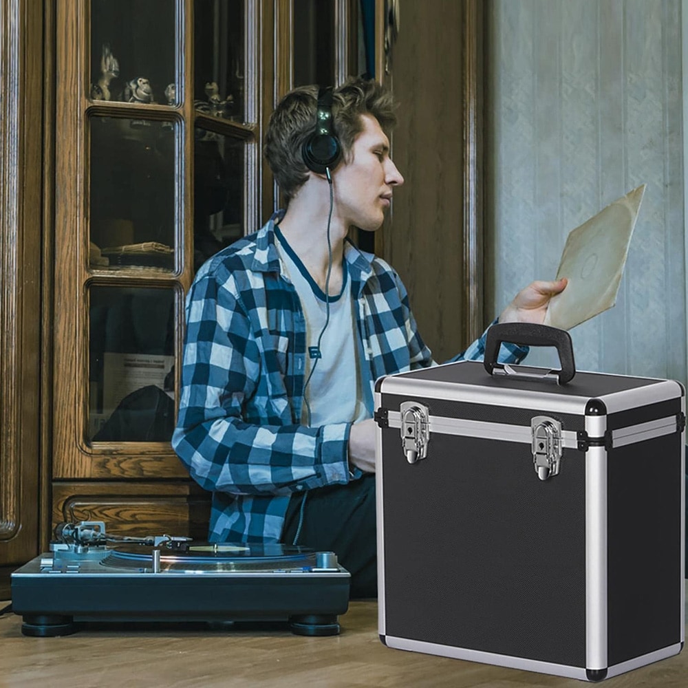 LP-levylaukku lukolla 50 levylle – kova vinyylilaukku kahvoilla ja avaimilla, musta