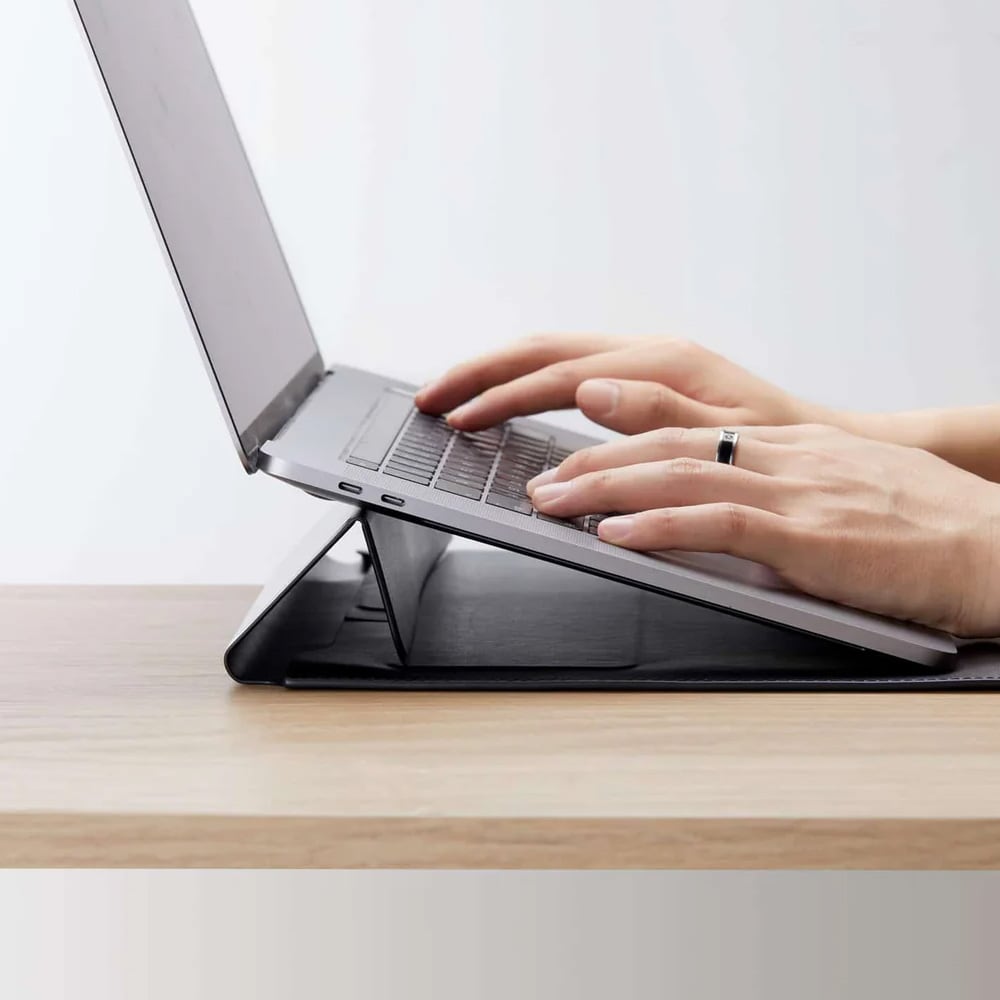 HyperShield Stand & Go Sleeve MacBookille Air/Pro 13-14" / Kannettavan tietokoneen kotelo