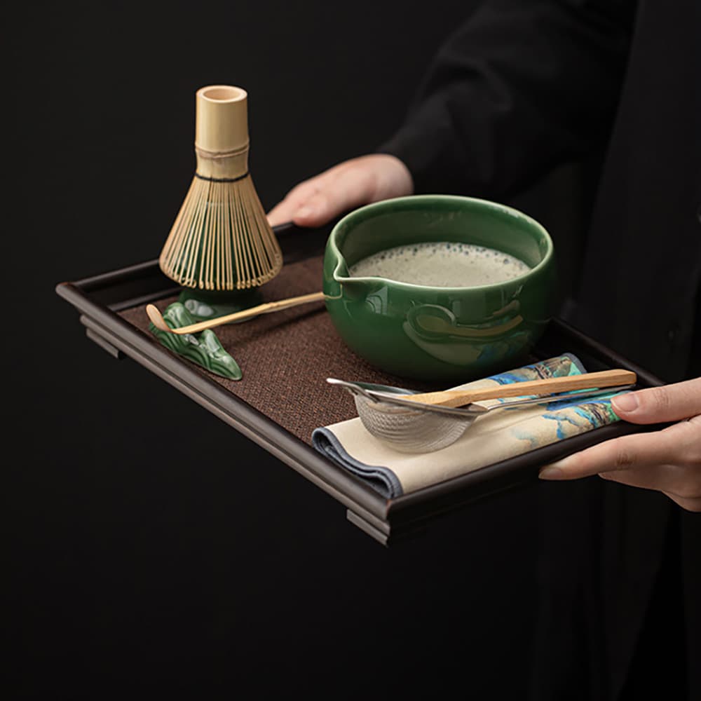 Matcha-teesetti / matcha-setti / matcha-setti, jossa on vispilä ja kulho / matcha-teesetti