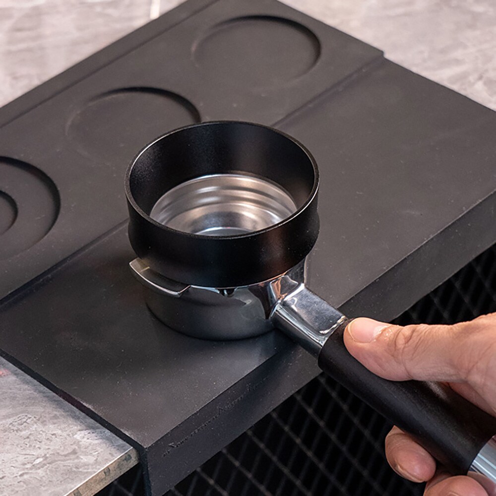 Magneettinen annostelurengas 58 mm – alumiininen annostelukaulus espressoon ja portafilteriin