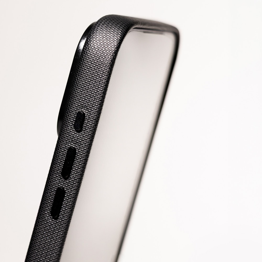 Etteri Elegant Mag -kuori iPhone 17 Pro / 18 Pro - Svart / MagSafe-kuori / 3D-kuori