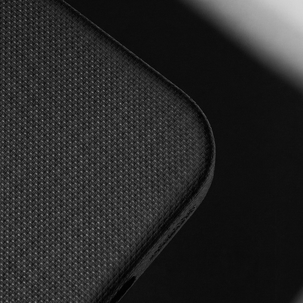 Etteri Elegant Mag -suojakuori iPhone 17 Pro Max / 18 Pro Max - Svart / Suojakuori / 3D-suojakuori