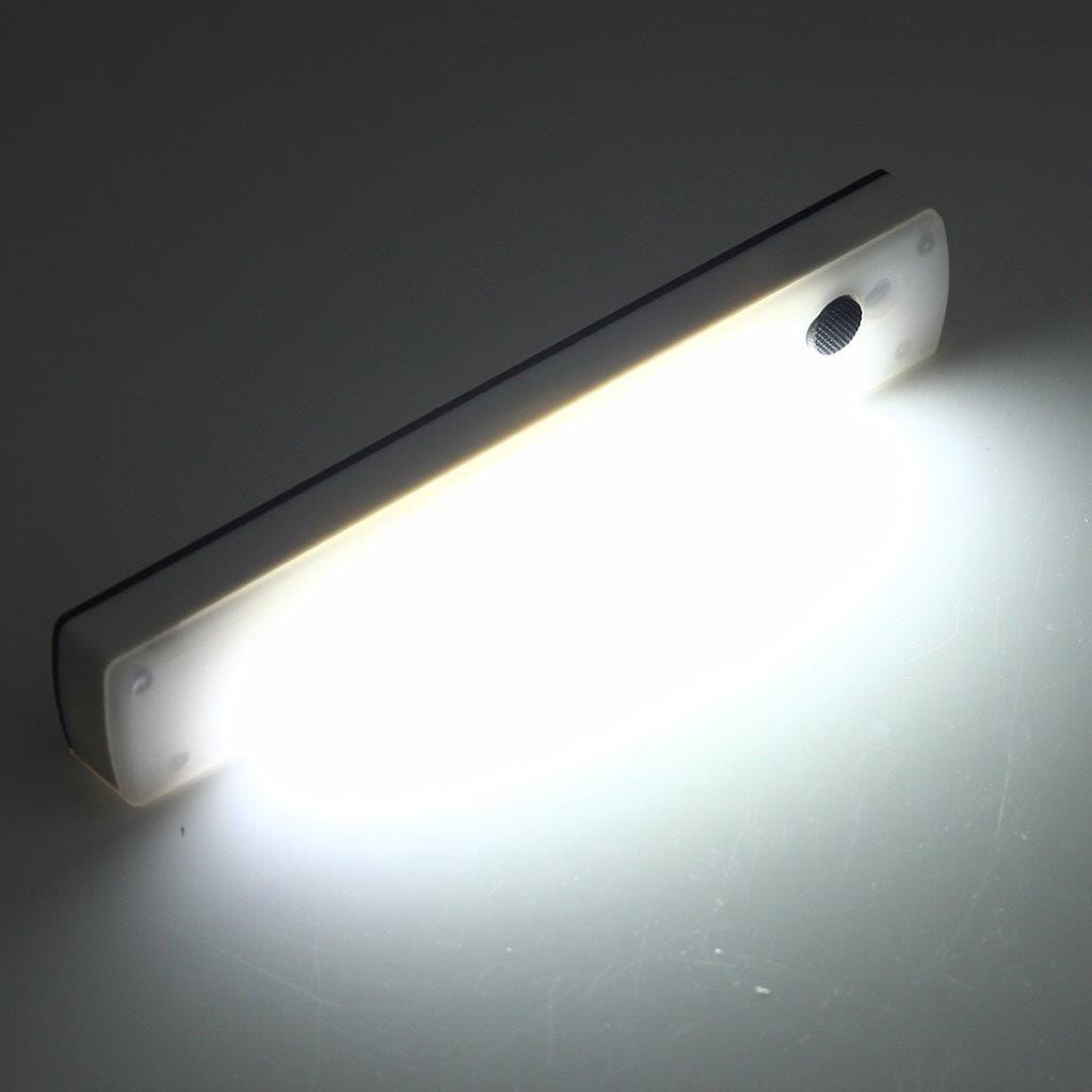 LED Vaatekaapin lamppu / Yövalaisin magneetilla