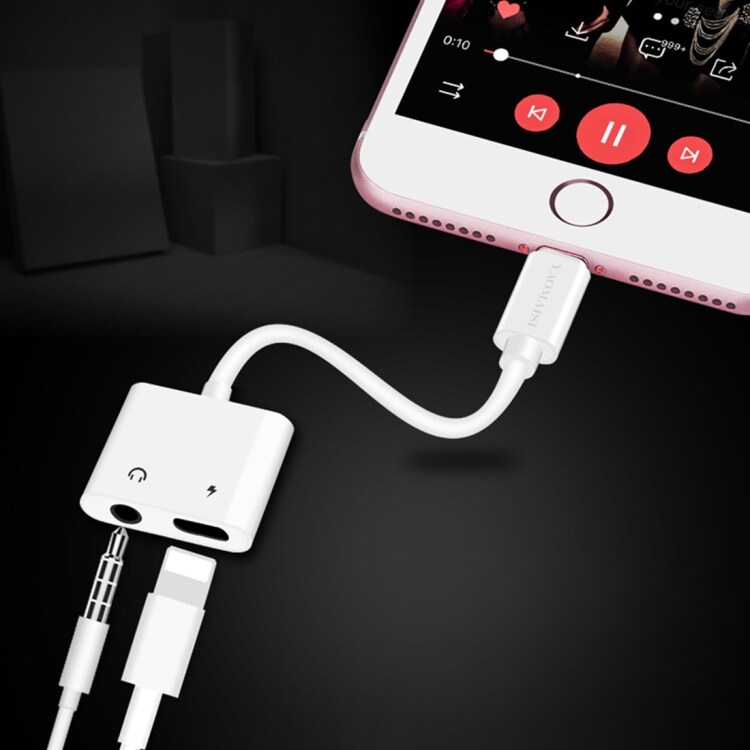 iPhone Audio & Lataussovitin 2.4A - Lightning + 3.5mm