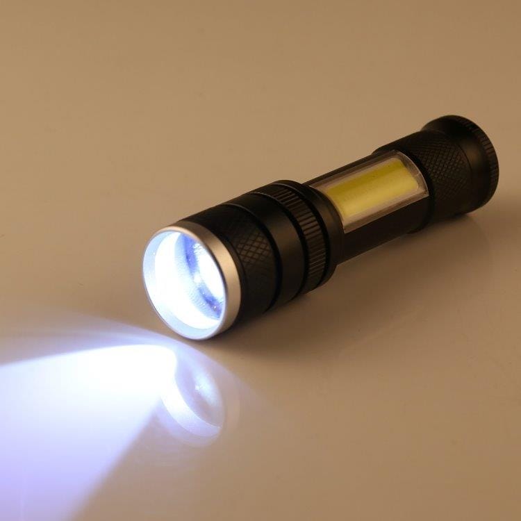 Zoom T6 + COB LED-Taskulamppu / 4 valaisuasetusta