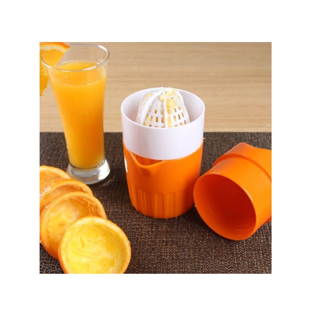 Juice press - Manuaalinen puristin appelsiinimehulle