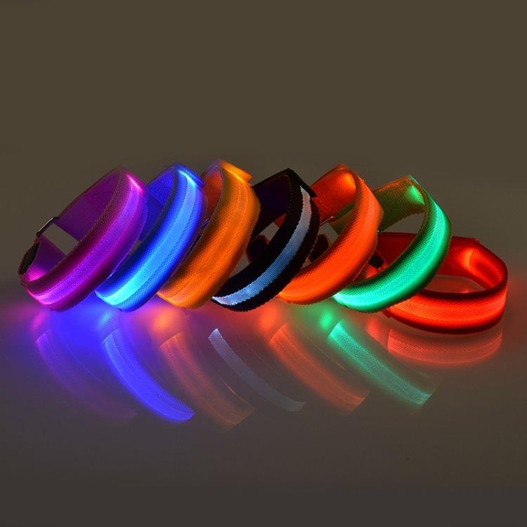 LED-Ranneke useilla väreillä