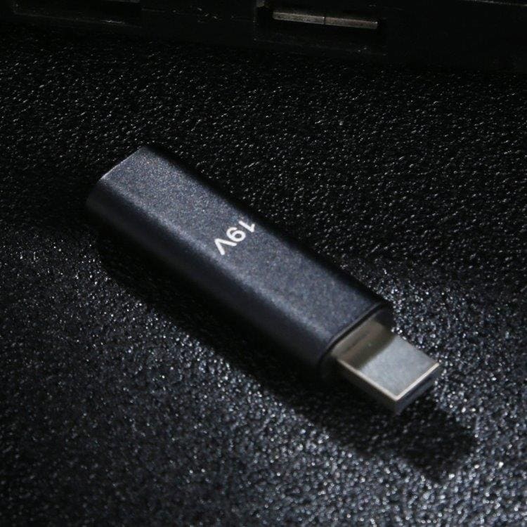 19 V sovitin USB-C - USB-PD Asus Square Connector