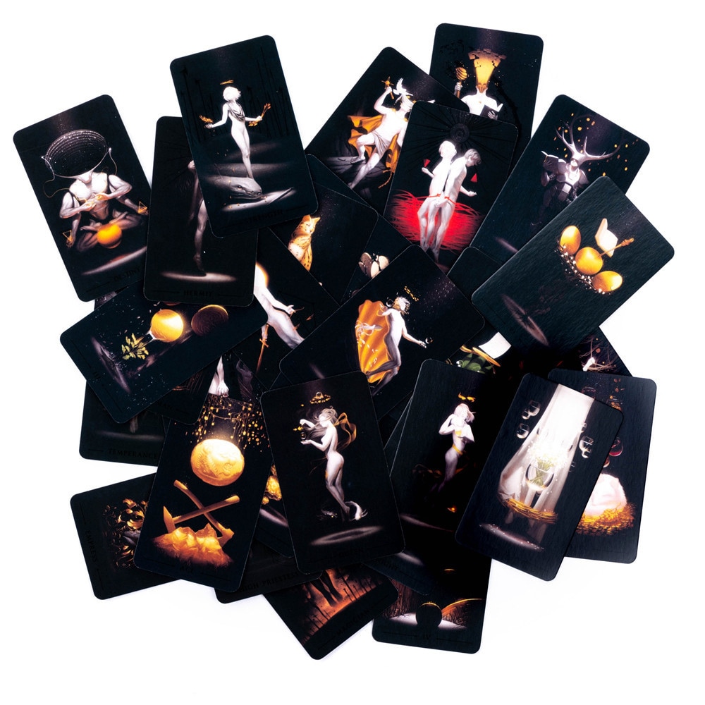 True Black Tarot Cards - Ajaton tarot-korttipeli
