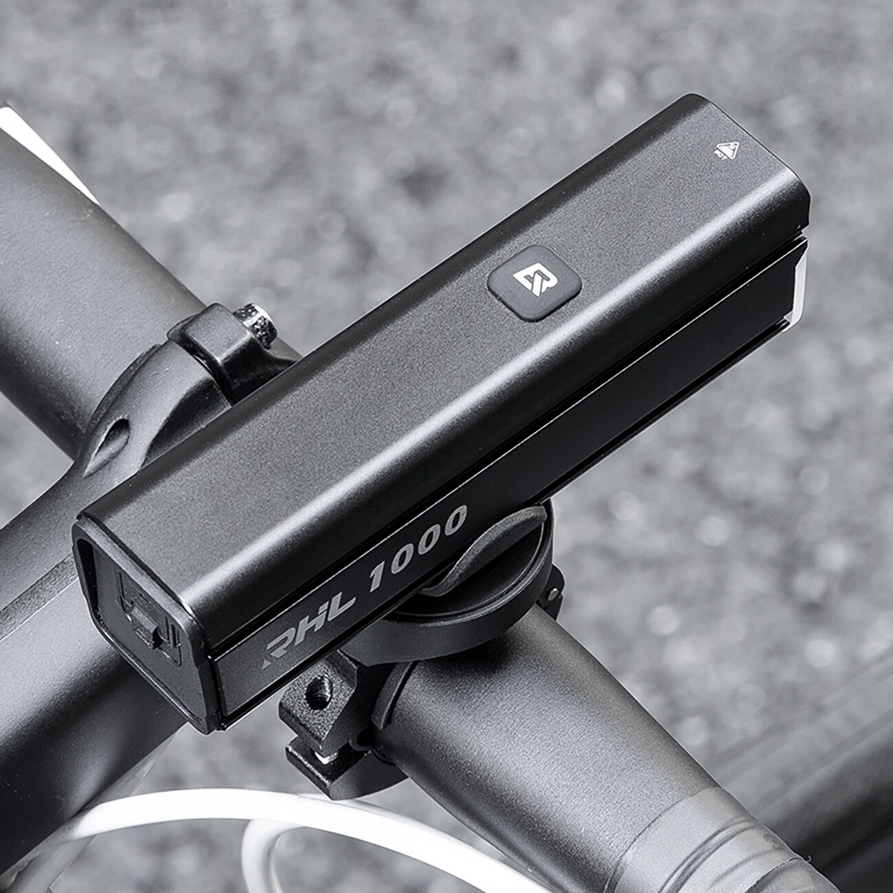 Rockbros 24610002001 polkupyörän etuvalo 1000 lm + USB-C - USB-A kaapeli - musta
