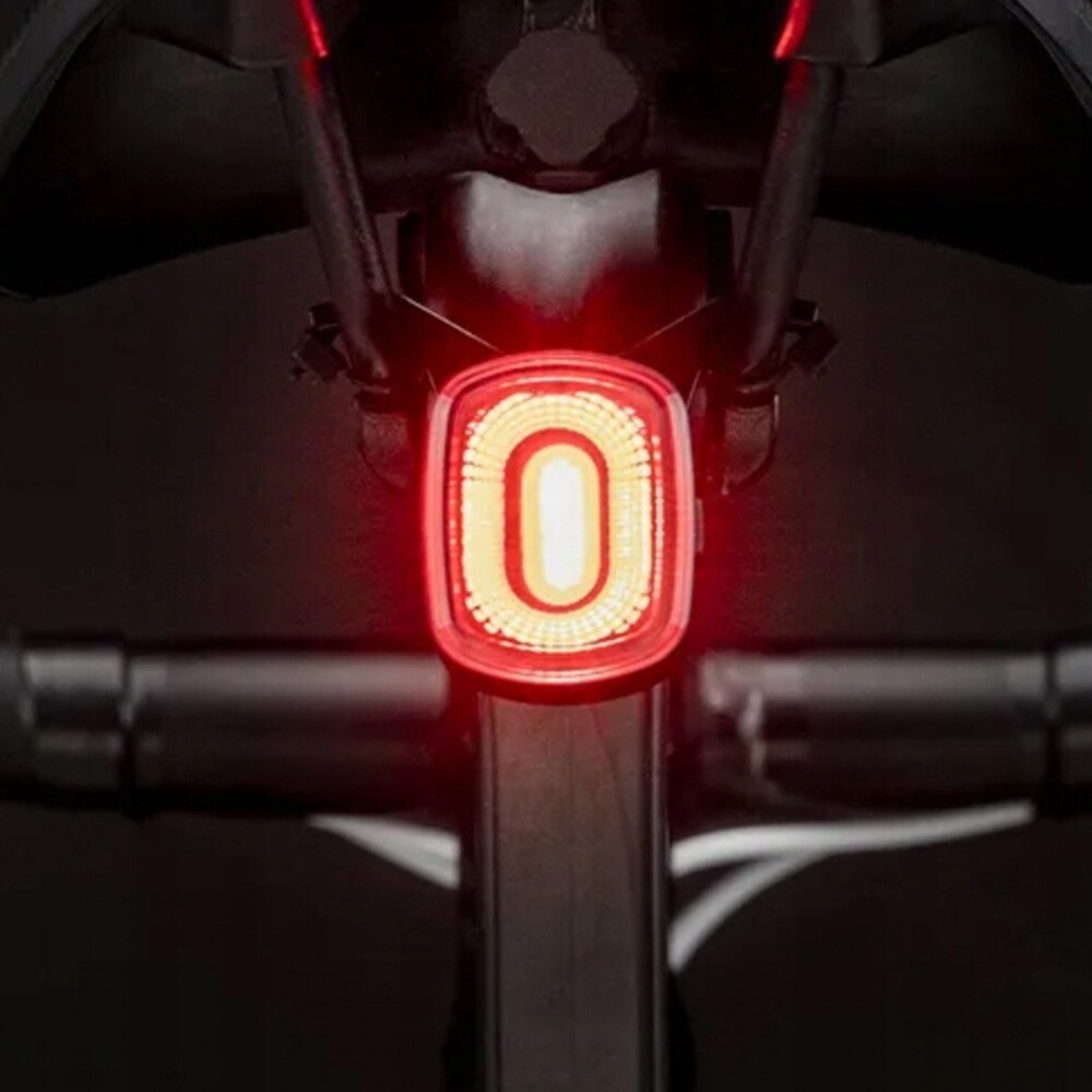 Rockbros Q2S LED-takavalo Smart Stop -järjestelmällä + USB-C - USB-A-kaapeli - musta