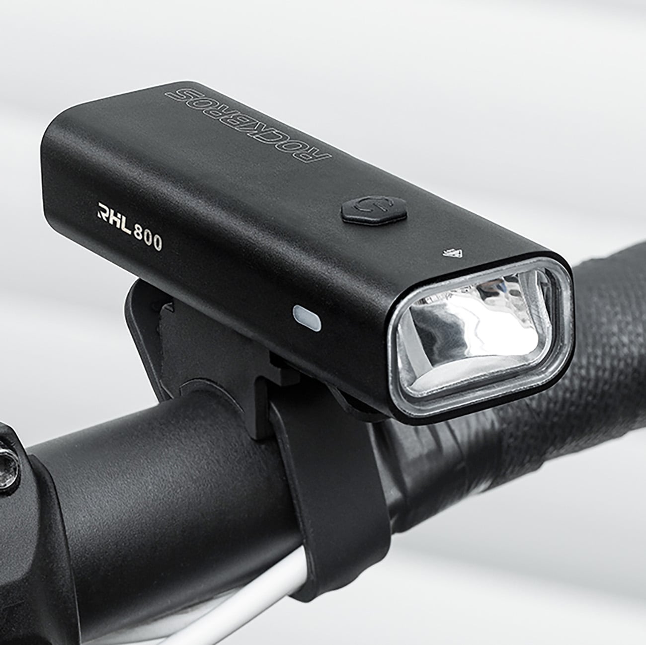 Rockbros 24710012001 polkupyörän etuvalo 800 lm + USB-C - USB-A kaapeli - musta