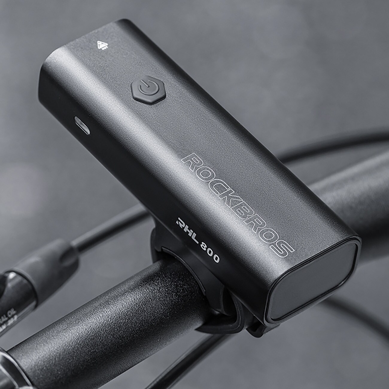 Rockbros 24710012001 polkupyörän etuvalo 800 lm + USB-C - USB-A kaapeli - musta