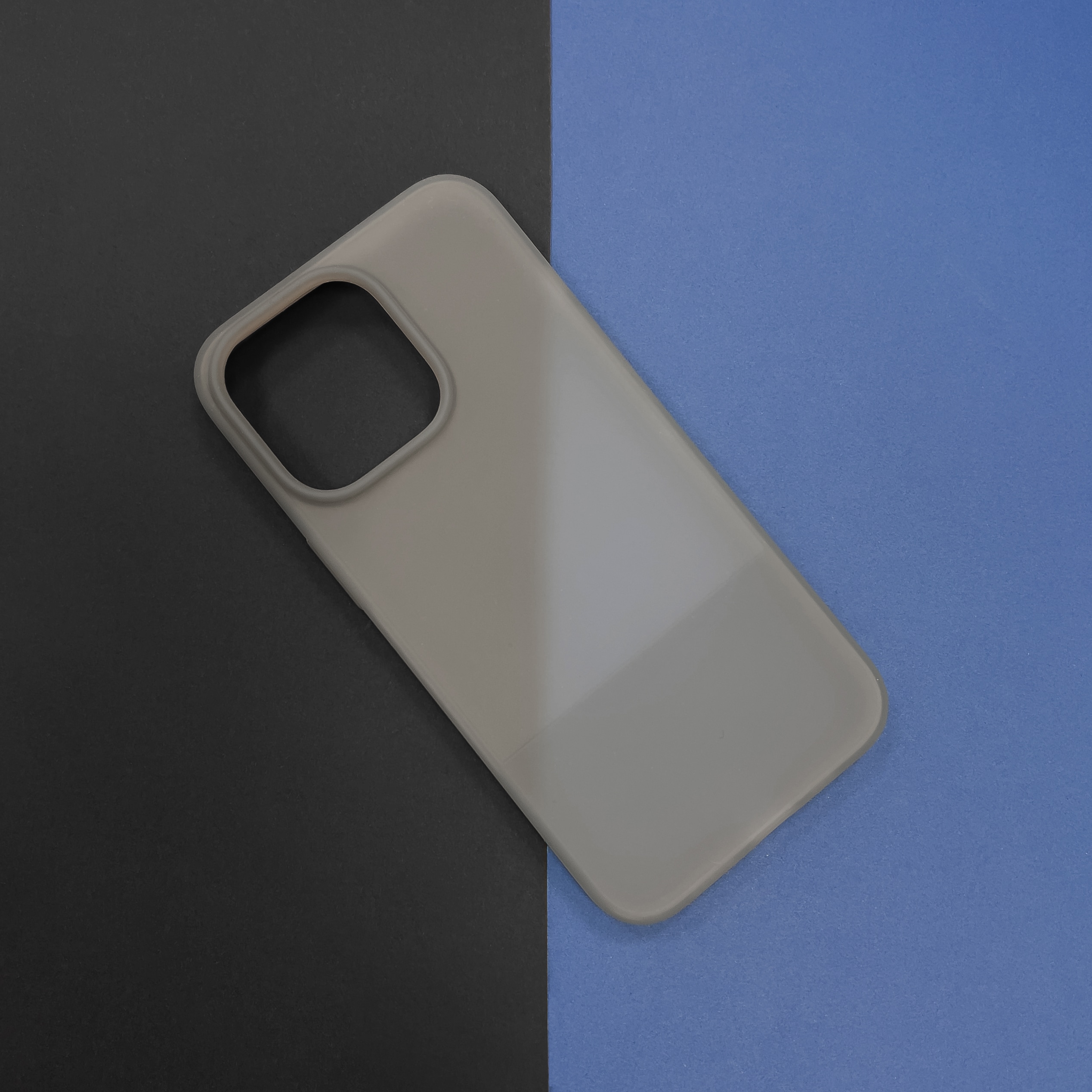 Kingxbar Plain Series tapauksessa kansi iPhone 13 Pro silikoni tapauksessa violetti