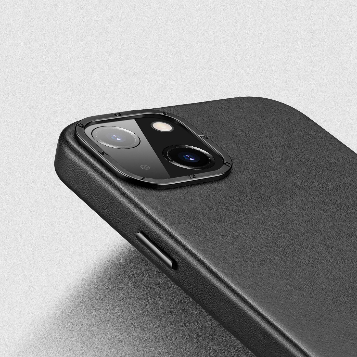 Dux Ducis Grit Leather Case for iPhone 14 Plus, Faux Leather Cover (MagSafe compatible) Black