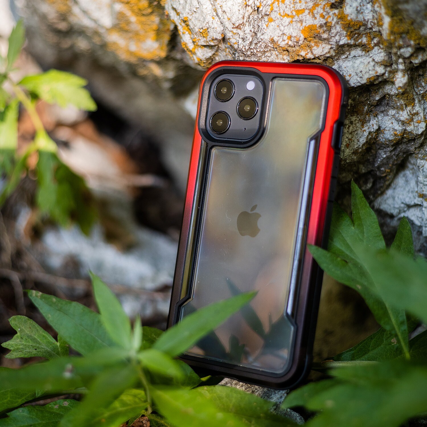 Raptic X-Doria Shield Case iPhone 14 Pro panssaroitu kansi musta