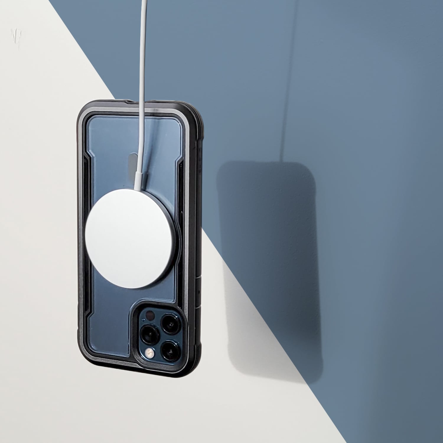 Raptic X-Doria Secure Case for iPhone 14 Pro kanssa MagSafe panssaroitu kansi musta