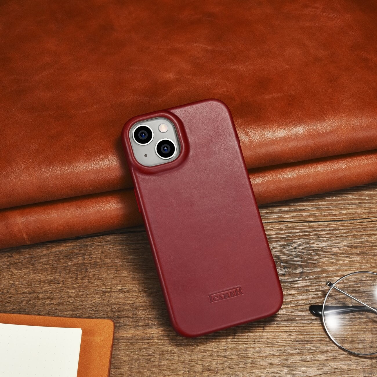 iCarer Premium Nahka Folio Case iPhone 14 Plus Magneettinen Flip MagSafe Punainen (AKI14220707-RD)
