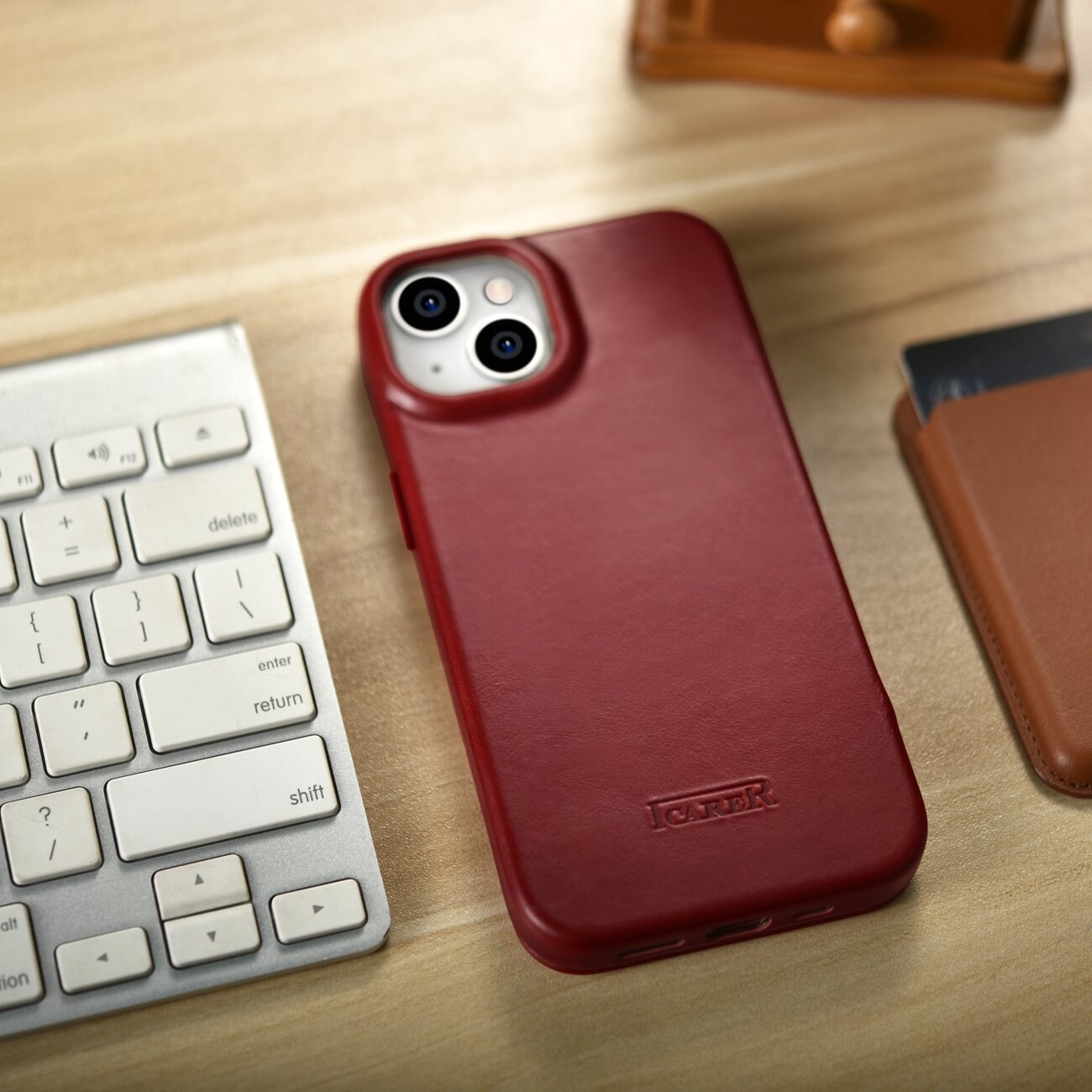 iCarer Premium Nahka Folio Case iPhone 14 Plus Magneettinen Flip MagSafe Punainen (AKI14220707-RD)
