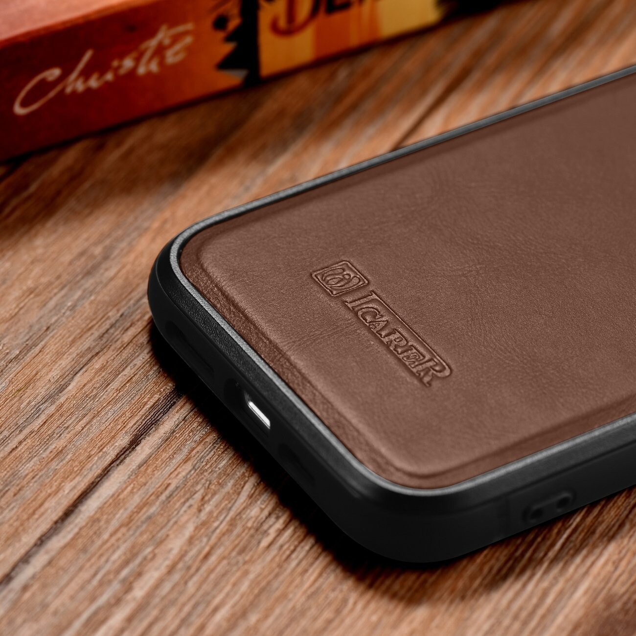 iCarer Nahka Öljyvaha Kotelo iPhone 14 Plus (MagSafe) Ruskea (WMI14220719-BN)