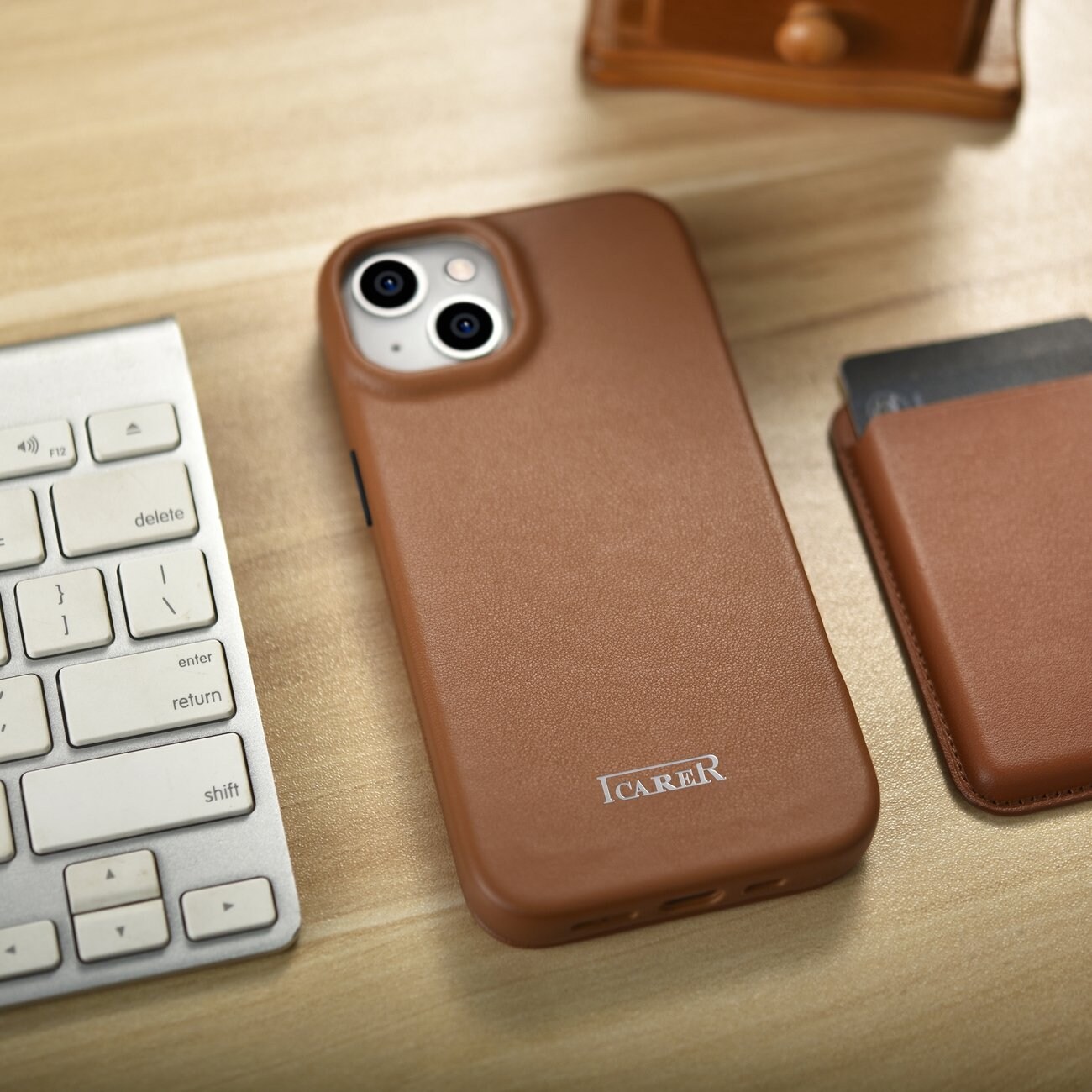 iCarer CE Premium Leather Folio Case iPhone 14 Plus MagSafe Magnetic Flip Brown (WMI14220715-BN)