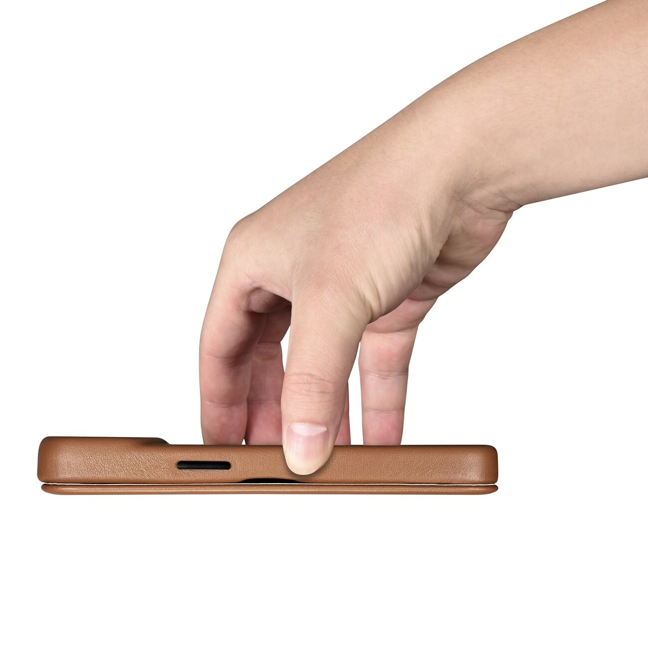 iCarer CE Premium Leather Folio Case iPhone 14 Plus MagSafe Magnetic Flip Brown (WMI14220715-BN)