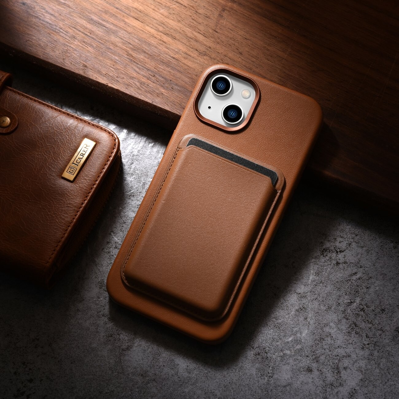 iCarer Kotelo Nahka Kotelo Cover for iPhone 14 Plus Brown (MagSafe yhteensopiva)