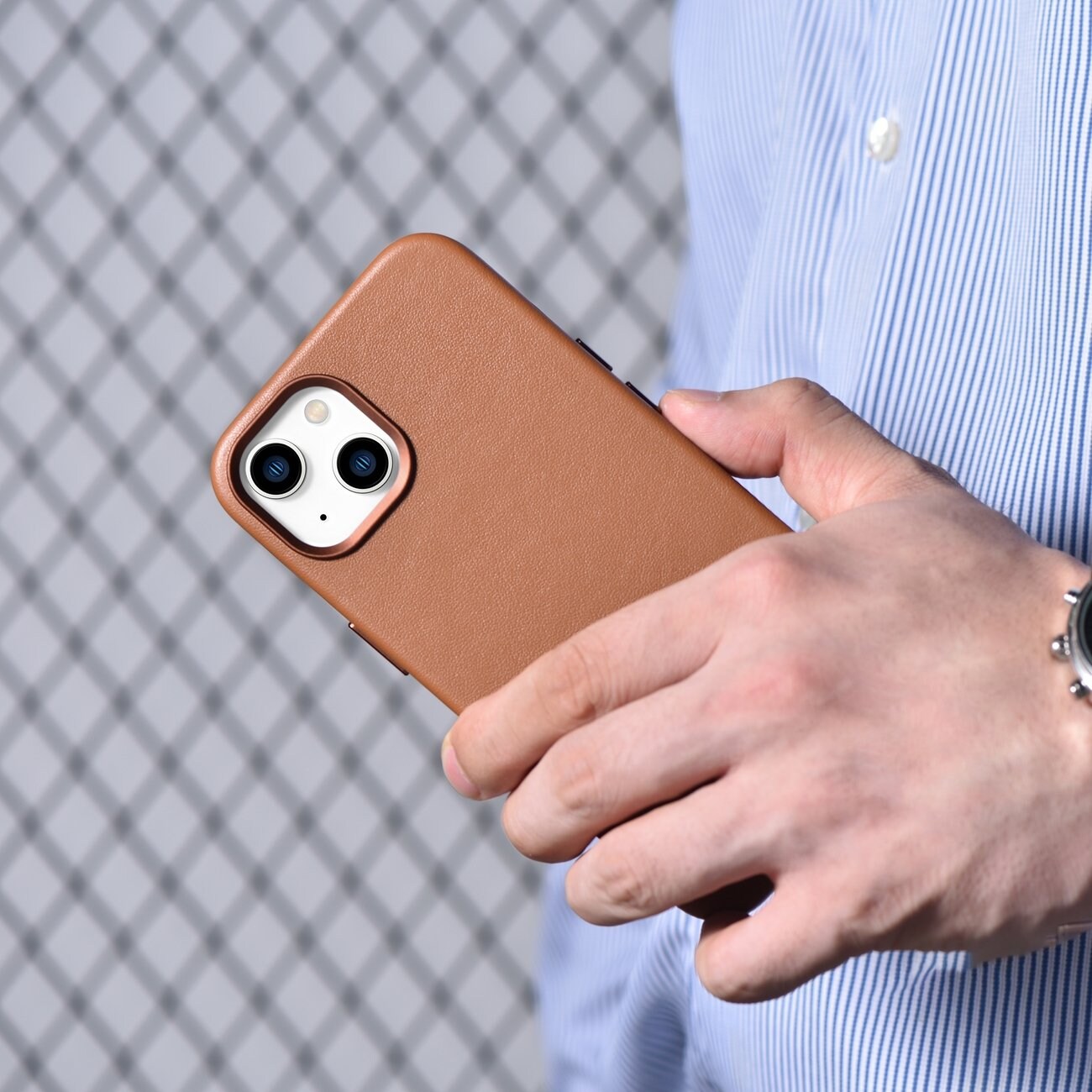 iCarer Kotelo Nahka Kotelo Cover for iPhone 14 Plus Brown (MagSafe yhteensopiva)