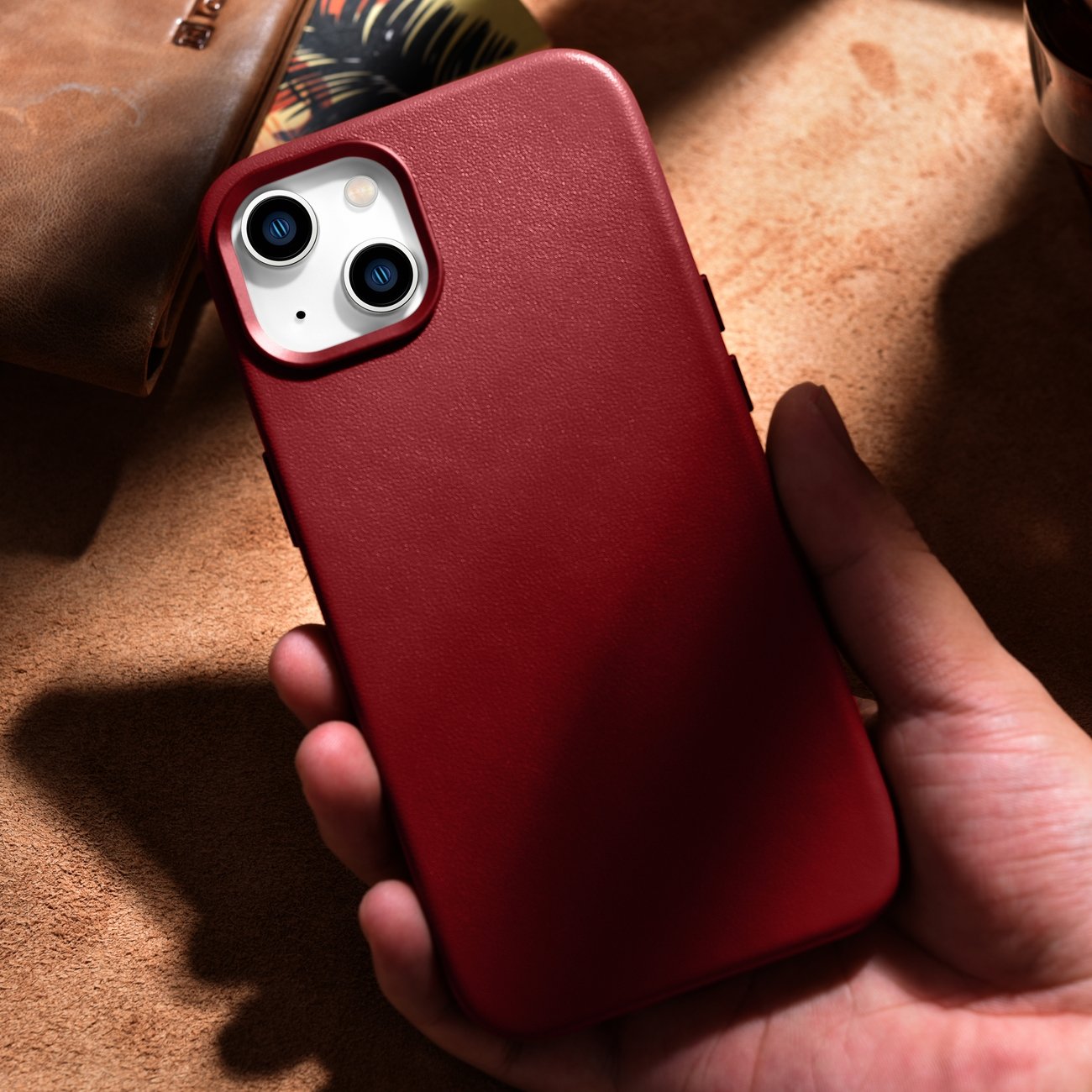 iCarer Case Nahkakotelo suojus luonnollisesta nahasta iPhone 14 Plus punainen (yhteensopiva MagSafe)