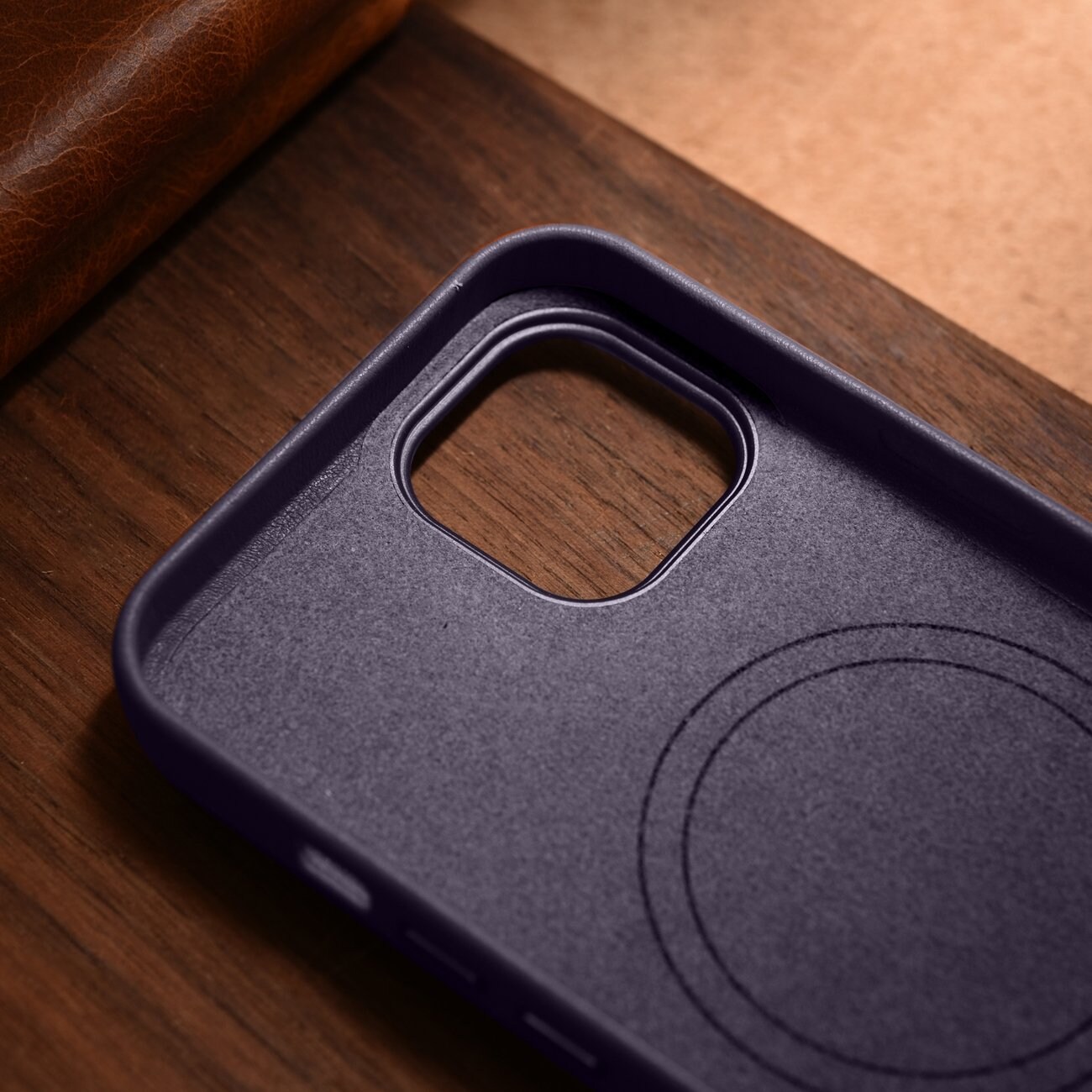 iCarer Asia Nahka Cover Case for iPhone 14 Plus Dark Purple (MagSafe yhteensopiva)
