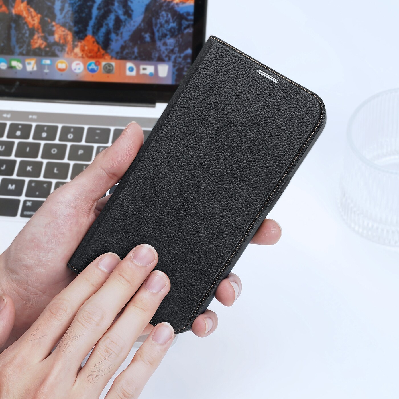 Dux Ducis Skin X2 tapauksessa iPhone 14 Plus tapauksessa magneettinen läppä musta