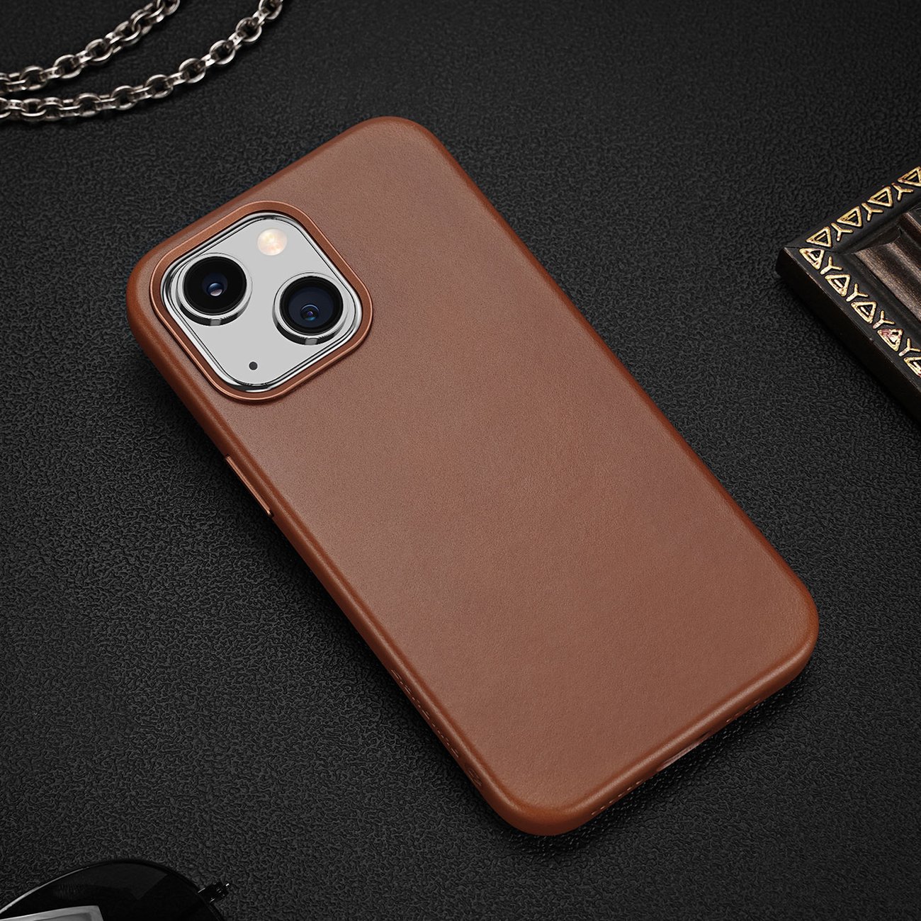 Dux Ducis Napoli iPhone 14 Plus magneettinen nahkakotelo MagSafe ruskea