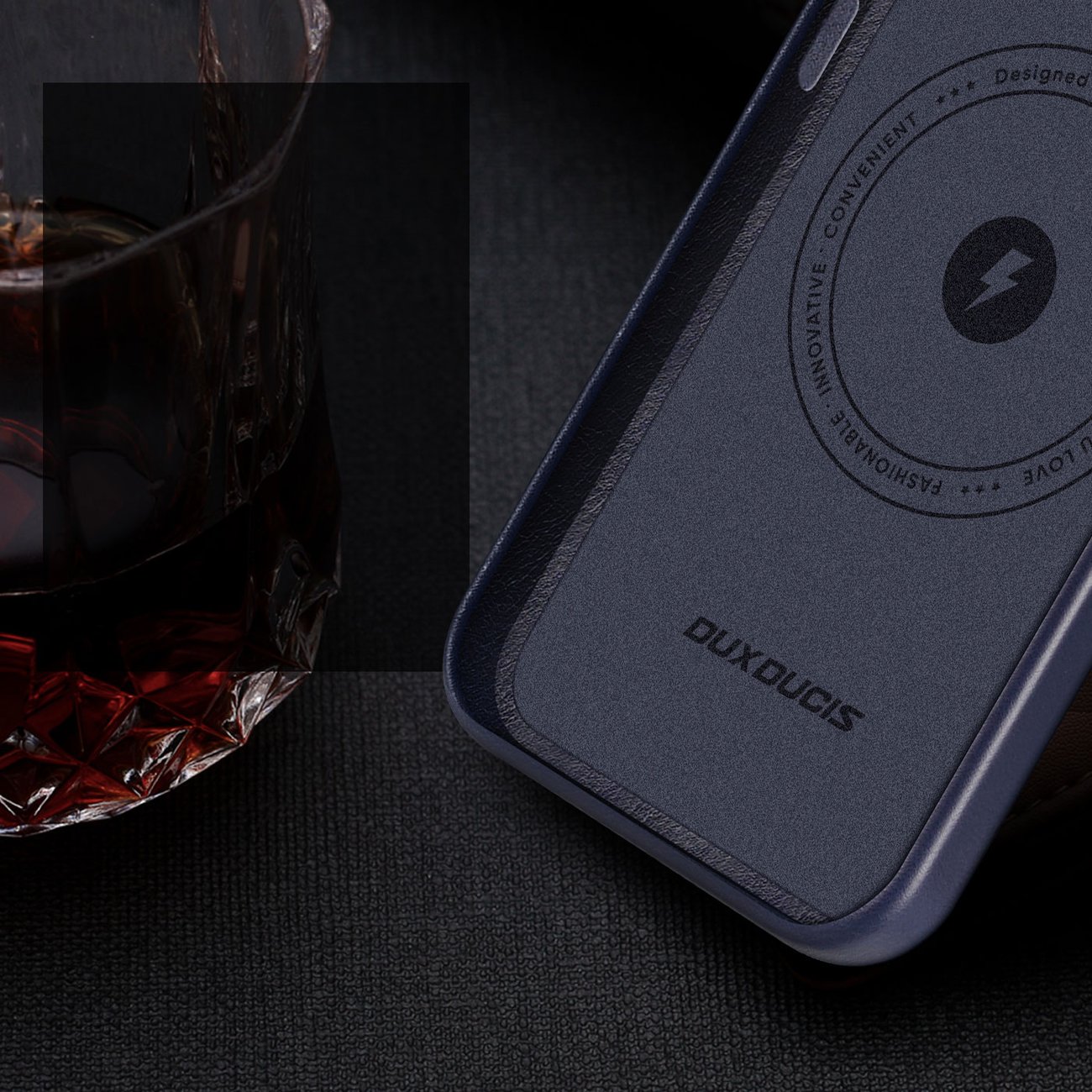 Dux Ducis Napoli tapauksessa iPhone 14 Plus magneettinen nahka tapauksessa MagSafe sininen