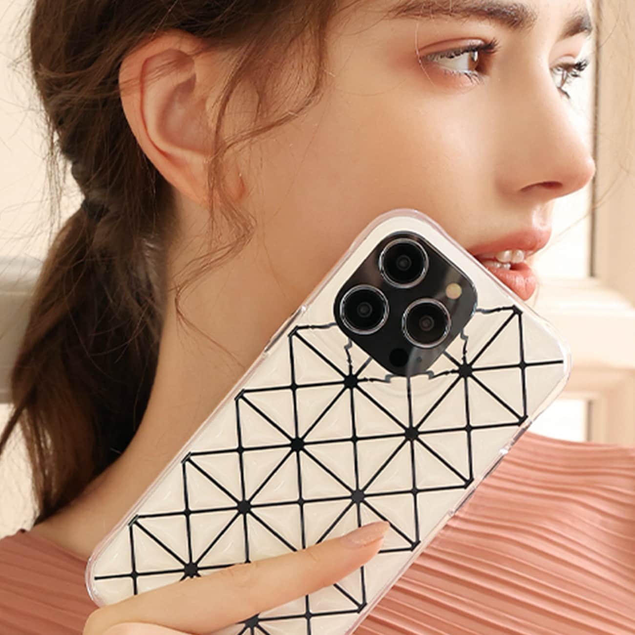 Kingxbar Miya sarjan tapauksessa iPhone 14 Plus kansi takakansi laser väri
