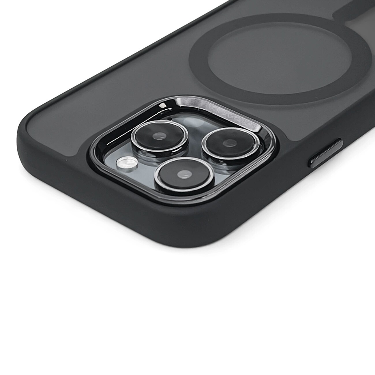 MagSafe-yhteensopiva kotelo iPhone 17 Pro Maxille - musta
