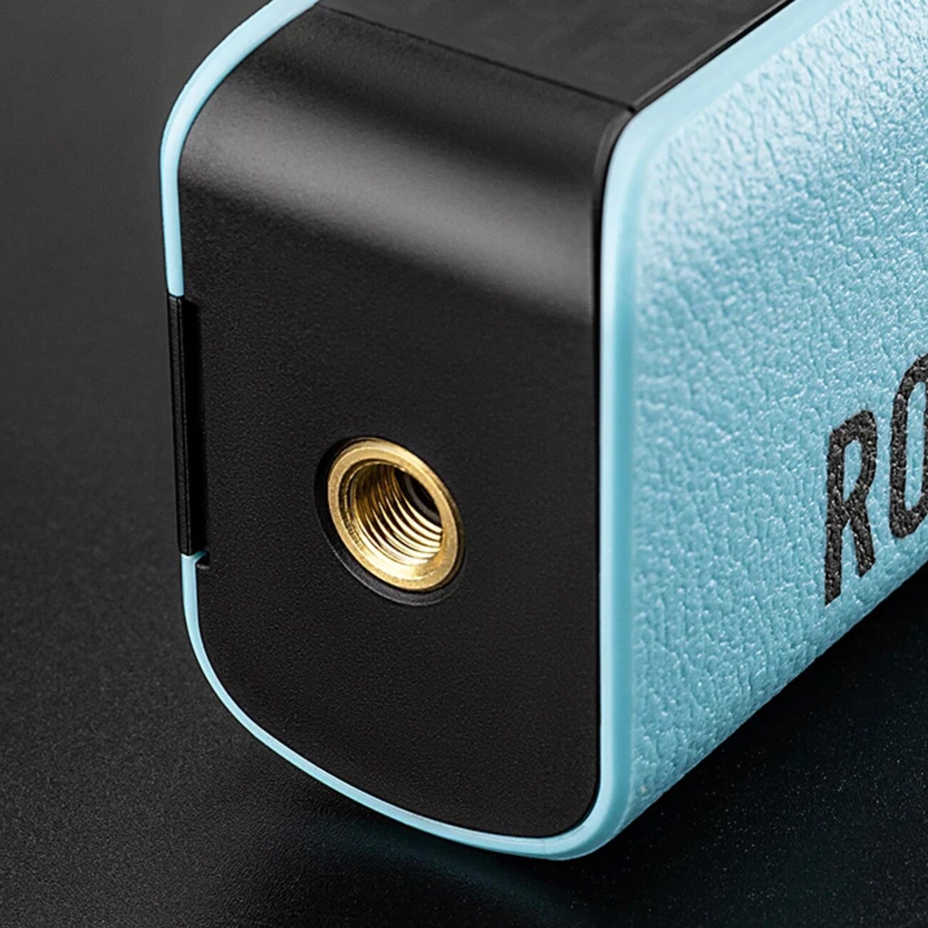 Rockbros Sähköinen pumppukompressori digitaalisella näytöllä palloille - sininen