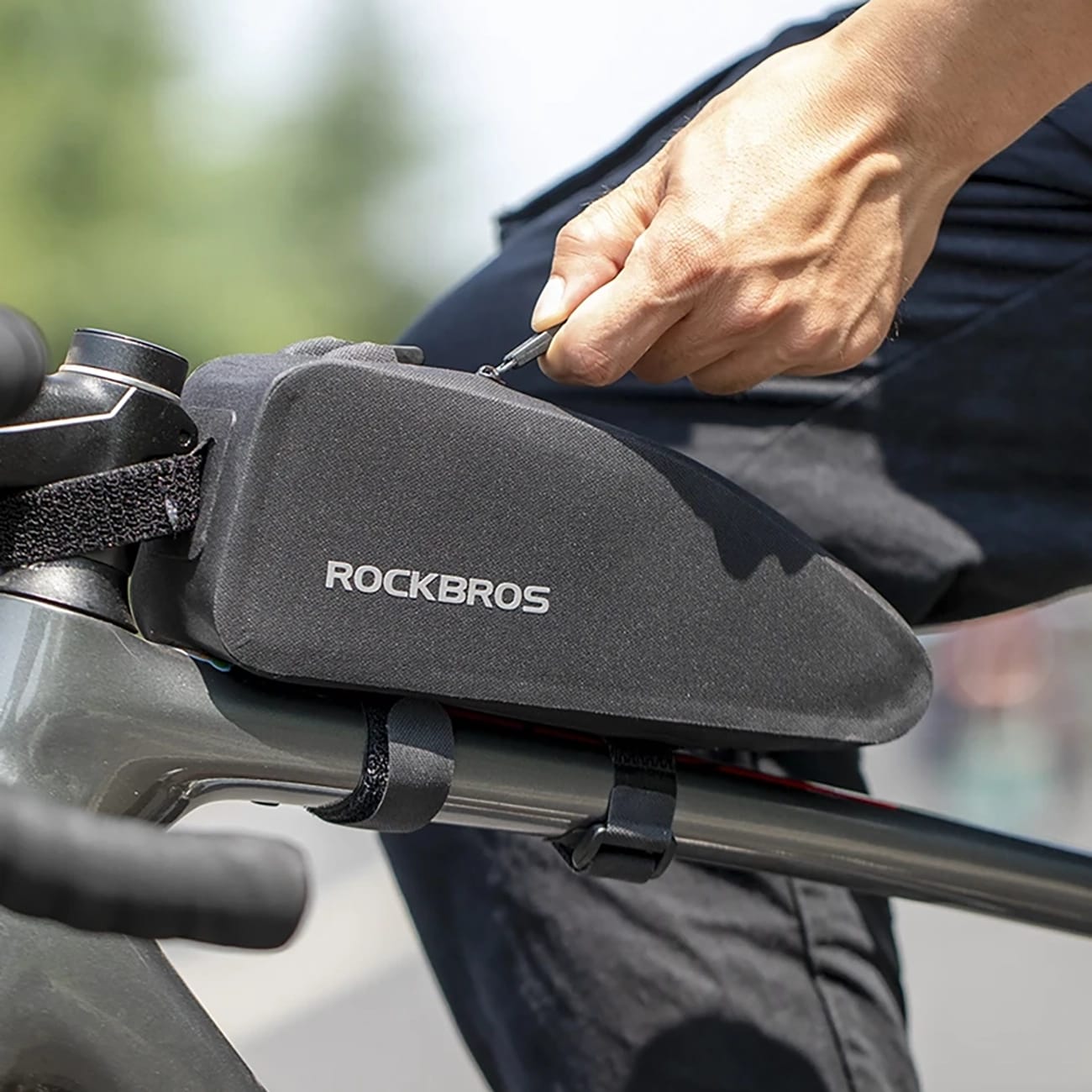 Rockbros AS-019 polkupyörän runkolaukku vedenpitävä 1,5 l - musta