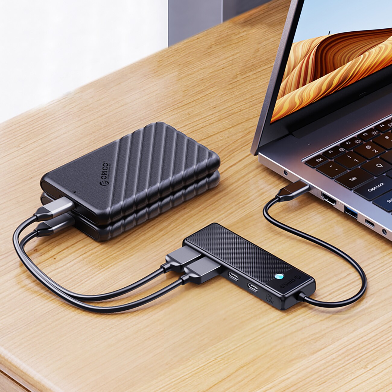 Orico PAPW4A-C3 USB-A Hub telakointiasema 4x USB-A 3.0 - musta