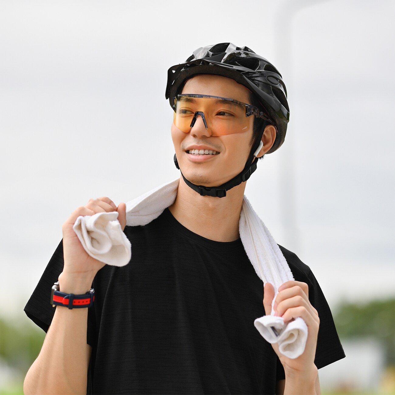 Rockbros Pyöräilylasit Photochromic, UV-suojalla ja korjaavalla insertillä - läpinäkyvä musta