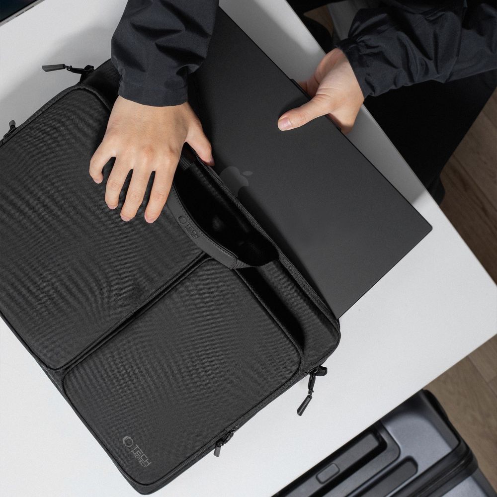 Tech-Protect Defender Laukku 17" kannettavalle tietokoneelle - musta