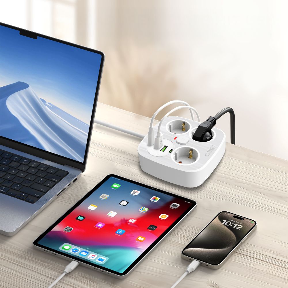 Tech-Protect PCS3X4 pistorasia, 3 pistorasiaa, 2xUSB-A, 2xUSB-C, 200 cm - valkoinen